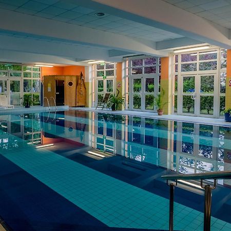 Hotel *** Nat 코워브제크 외부 사진