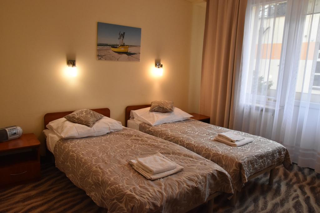 Hotel *** Nat 코워브제크 외부 사진