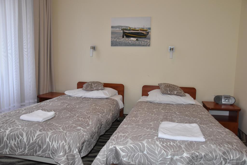 Hotel *** Nat 코워브제크 외부 사진