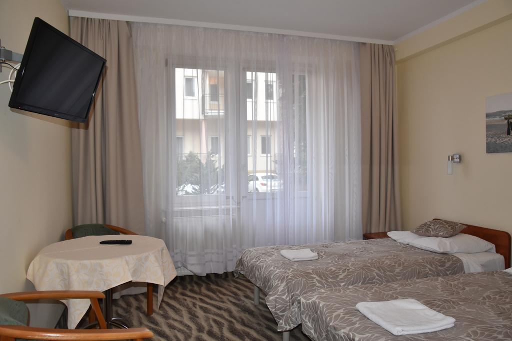 Hotel *** Nat 코워브제크 외부 사진