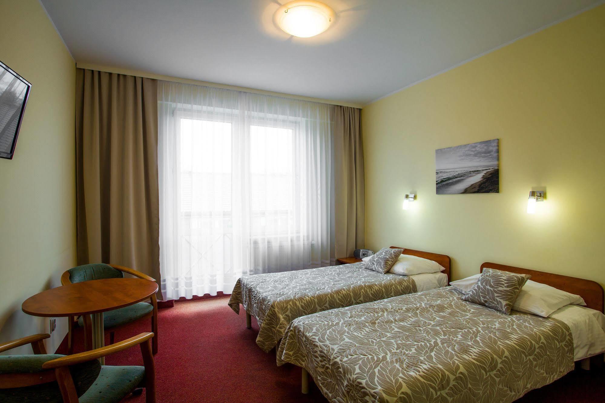 Hotel *** Nat 코워브제크 외부 사진